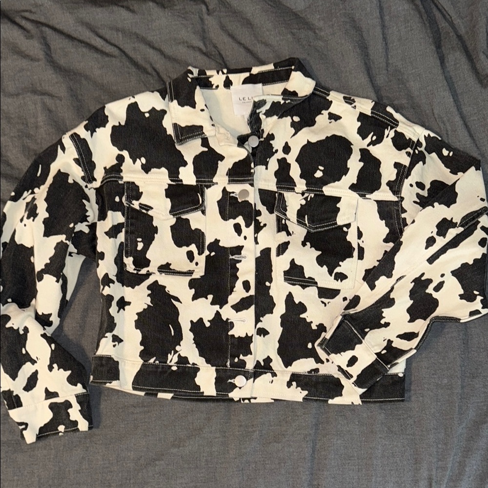 Le Lis Monochrome Cow Print Jacket from NanaMacs